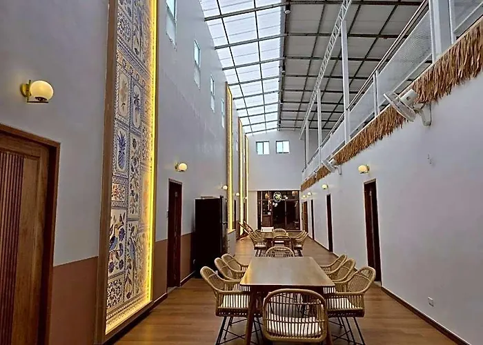 De Sea Poshtel فندق